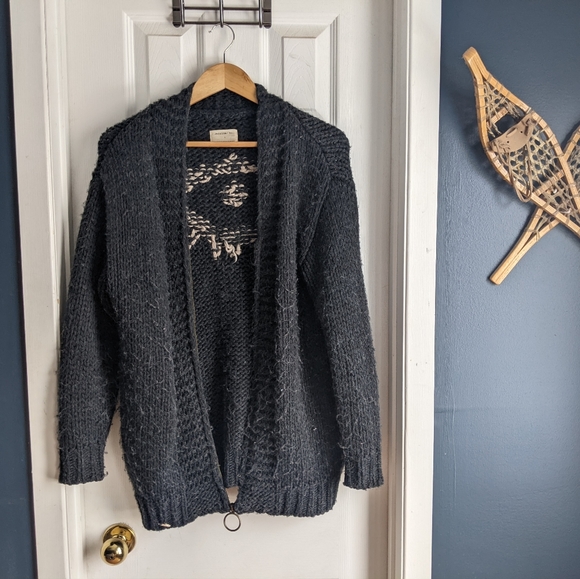 Jackson Rowe - Picture 2 of 9